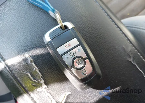 2018 Ford Fusion S z USA, uszkodzony, nr VIN 3FA6P0G73JR202041